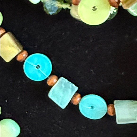 4 Necklaces Green and Gold Multi-Layered Necklace Bundle For Live New Years Eve - Picture 5 of 12